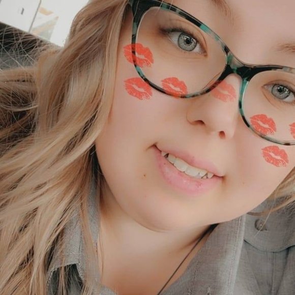 Meet your Posher, Robin! - Picture 1 of 3